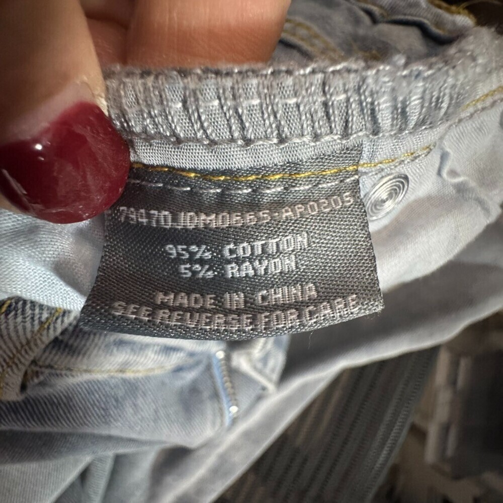 Cali 1850 Womens Jeans Size 5 / 27  Heart Embroidered Patch Denim New with Tags - Picture 8 of 10